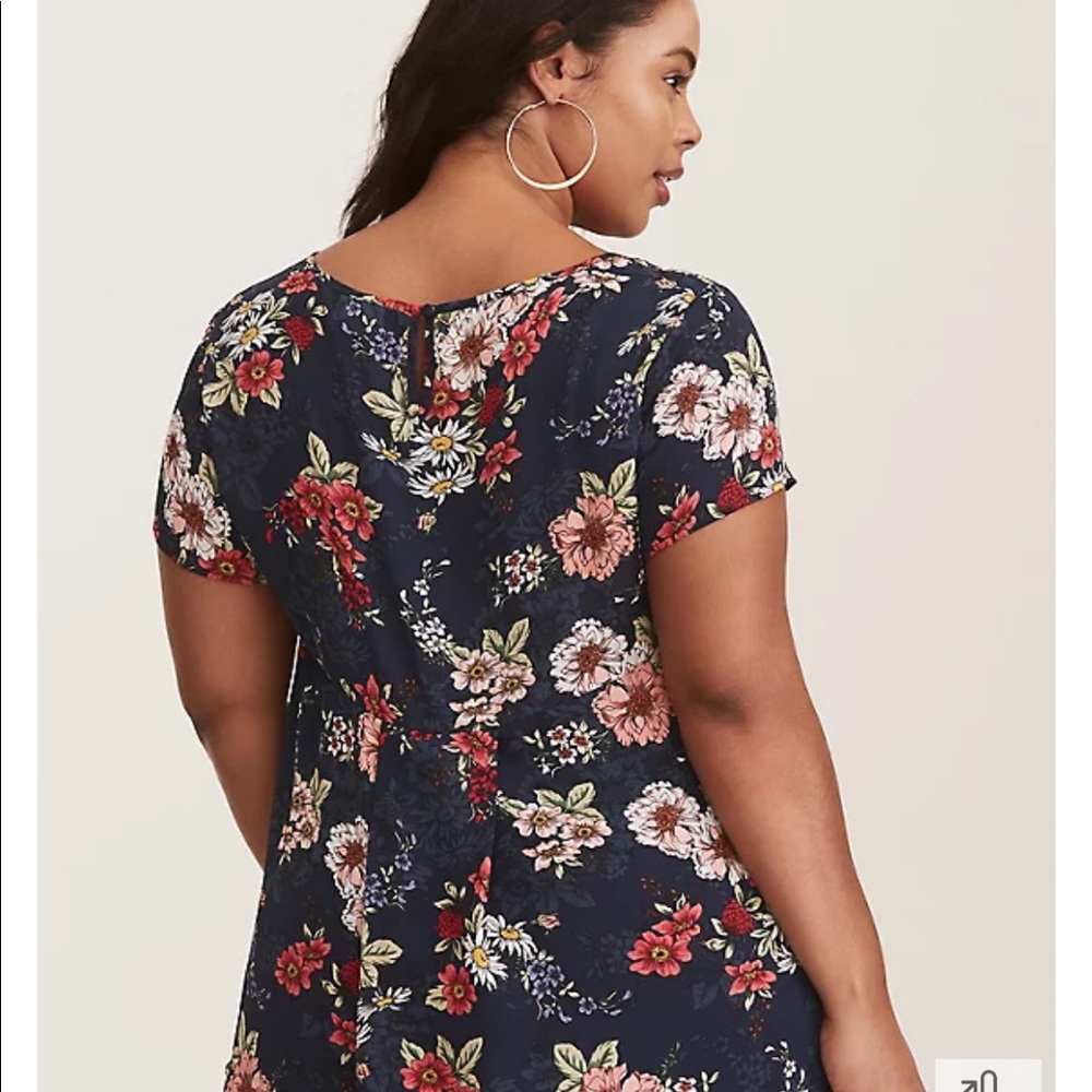 Torrid floral print blouse - Picture 3 of 6